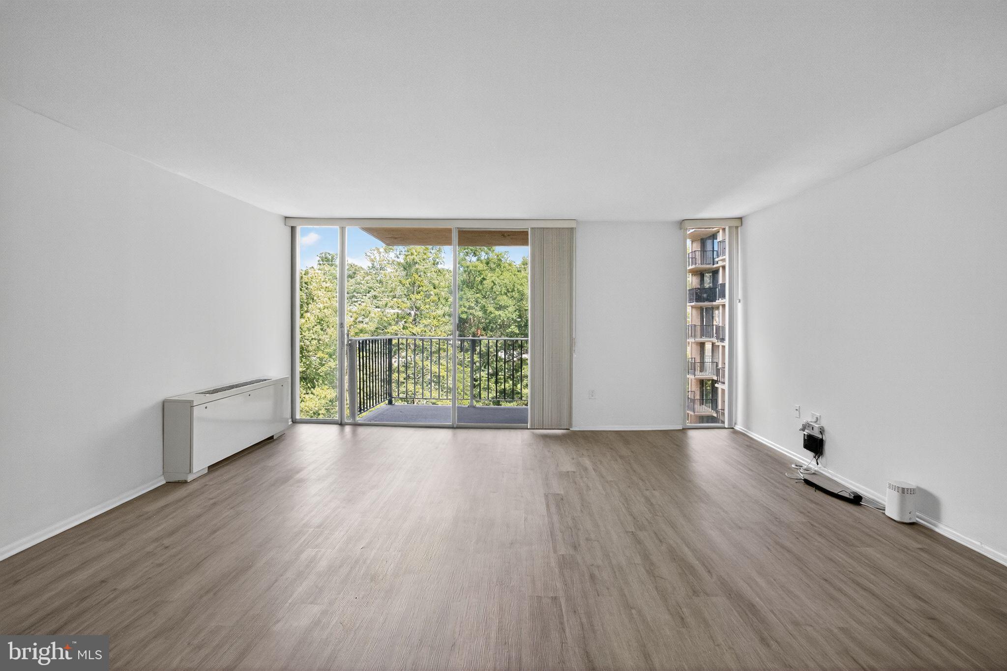 THE CARLTON - Residential