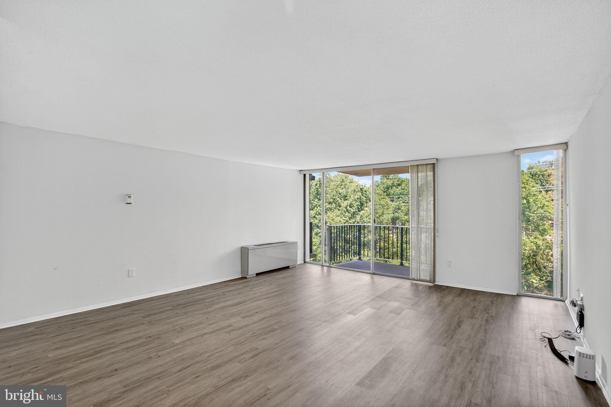 THE CARLTON - Residential