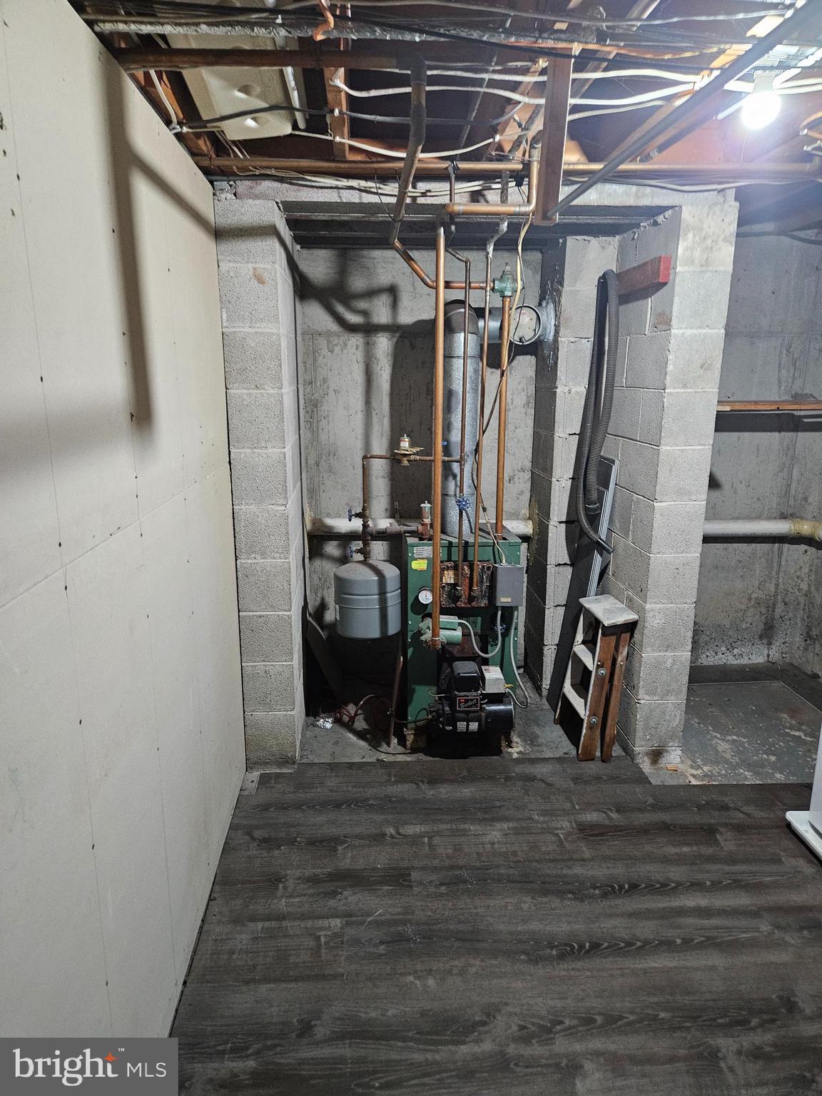 WALNUT RIDGE ESTS - Residential