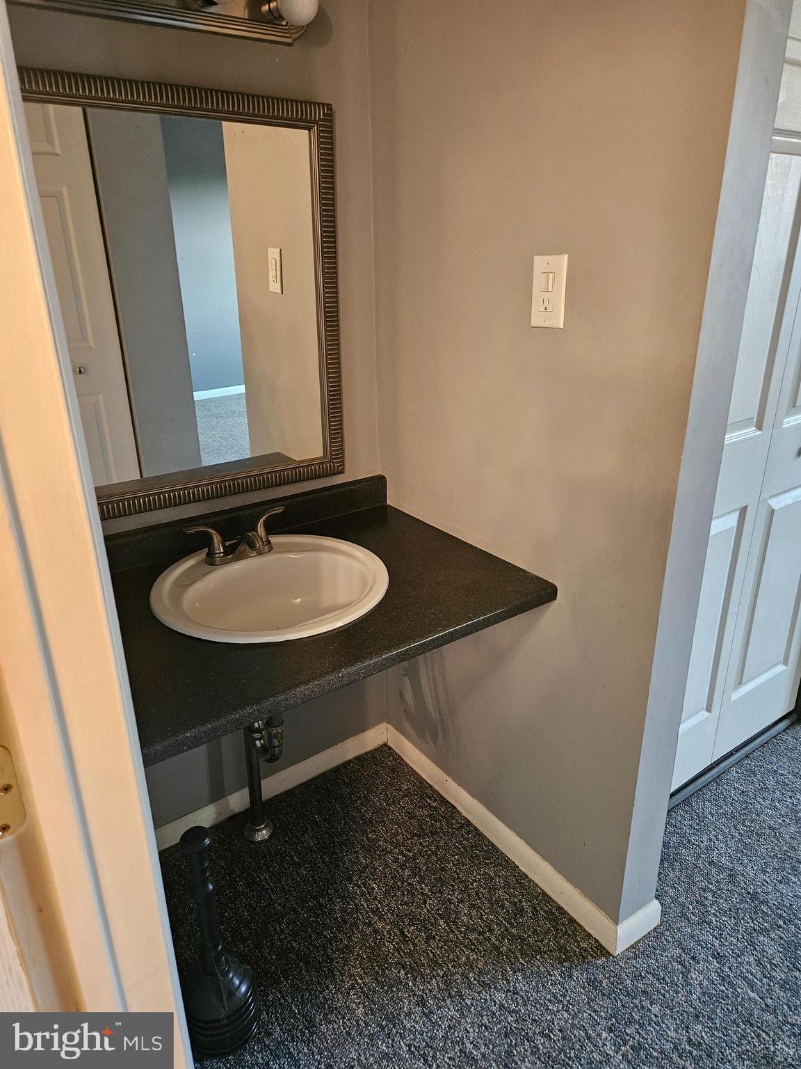 WALNUT RIDGE ESTS - Residential