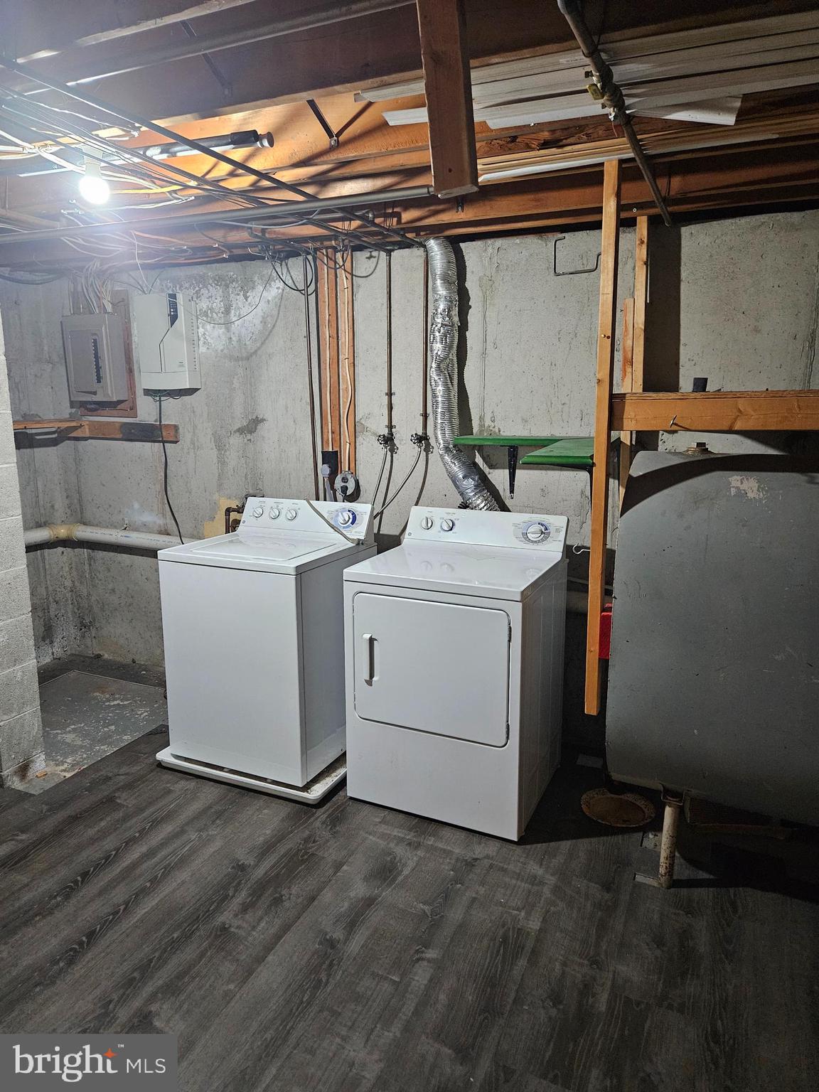 WALNUT RIDGE ESTS - Residential