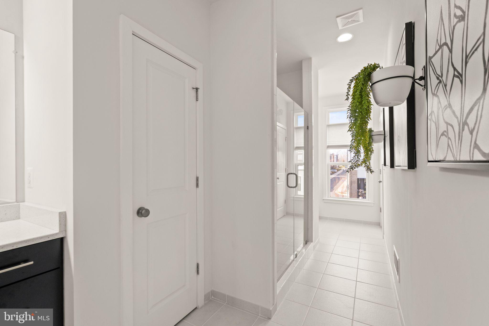 GARDEN DISTRICT AT BRAMBLETON TOWN CENTER - Residential