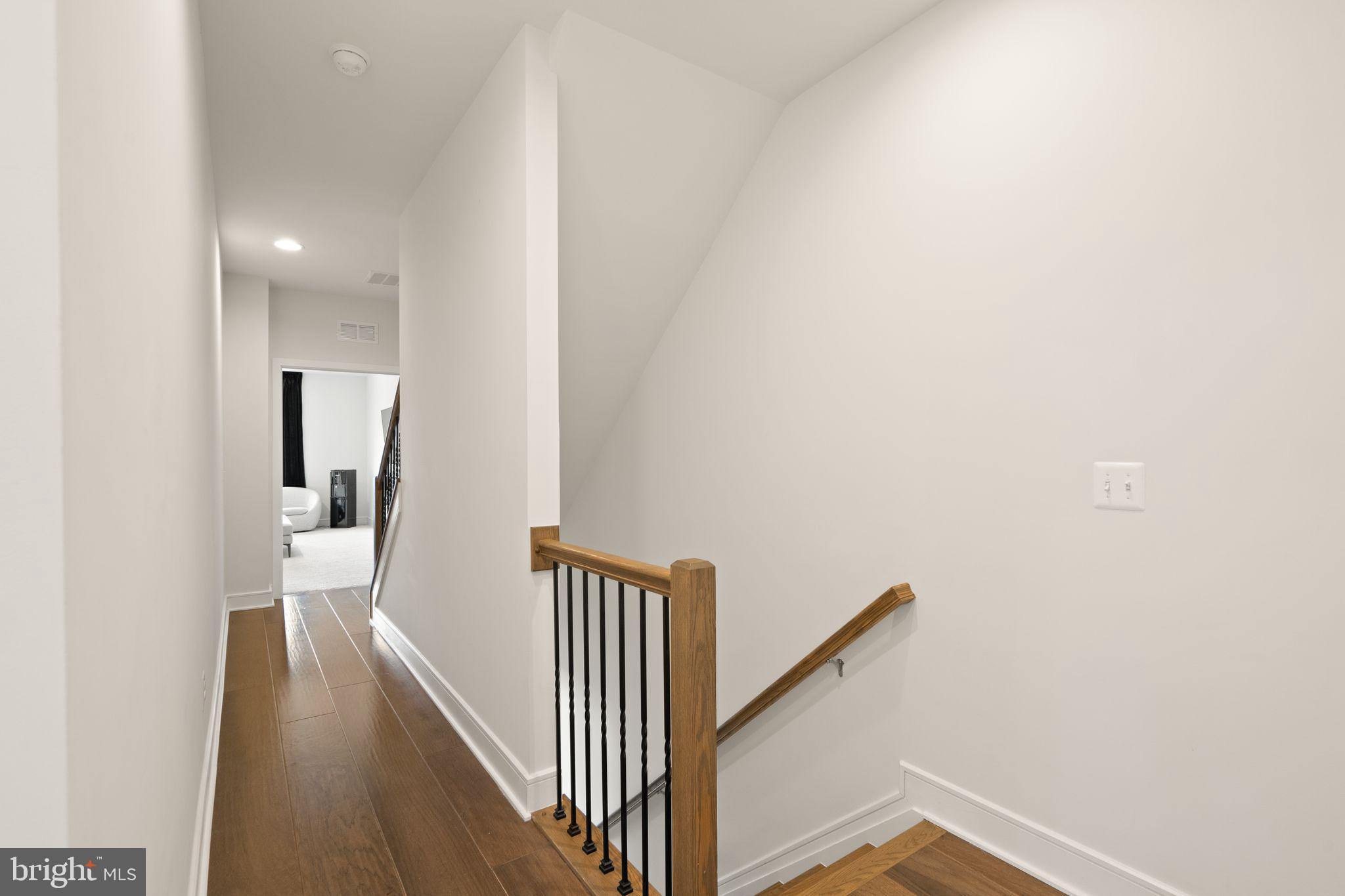 GARDEN DISTRICT AT BRAMBLETON TOWN CENTER - Residential