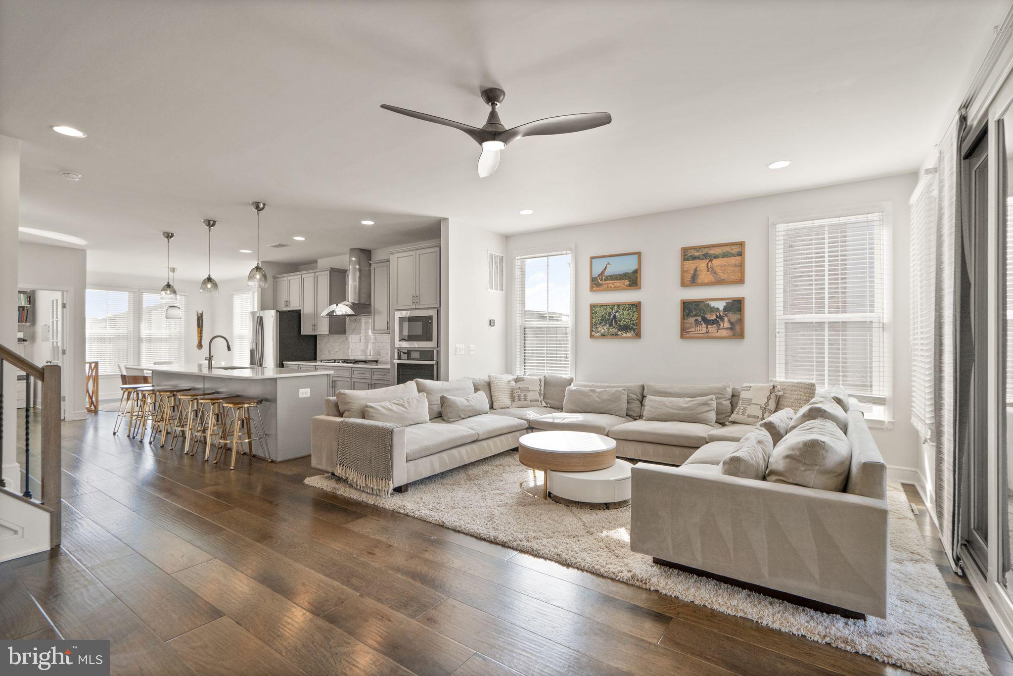 GARDEN DISTRICT AT BRAMBLETON TOWN CENTER - Residential