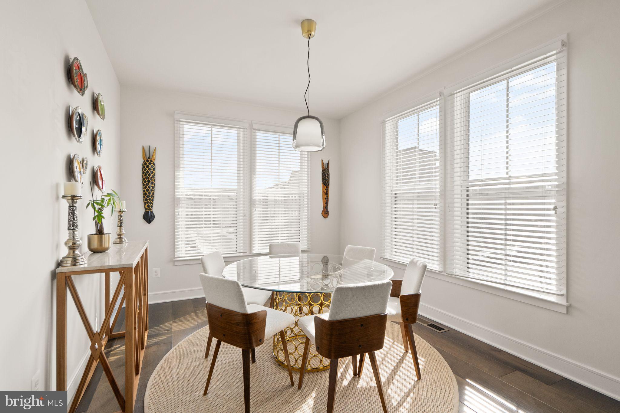 GARDEN DISTRICT AT BRAMBLETON TOWN CENTER - Residential