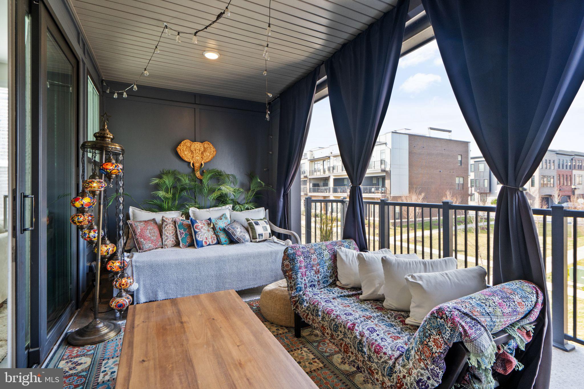 GARDEN DISTRICT AT BRAMBLETON TOWN CENTER - Residential