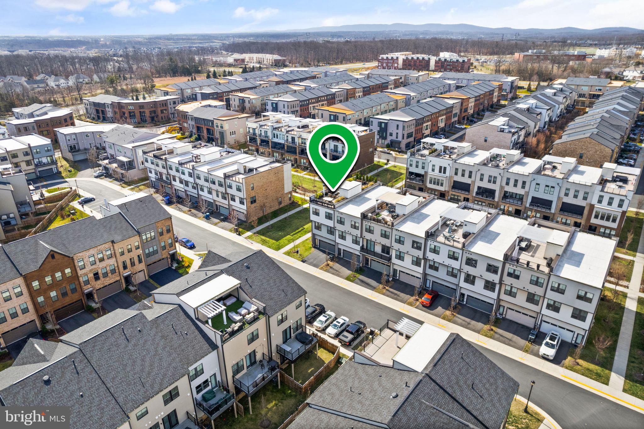 GARDEN DISTRICT AT BRAMBLETON TOWN CENTER - Residential