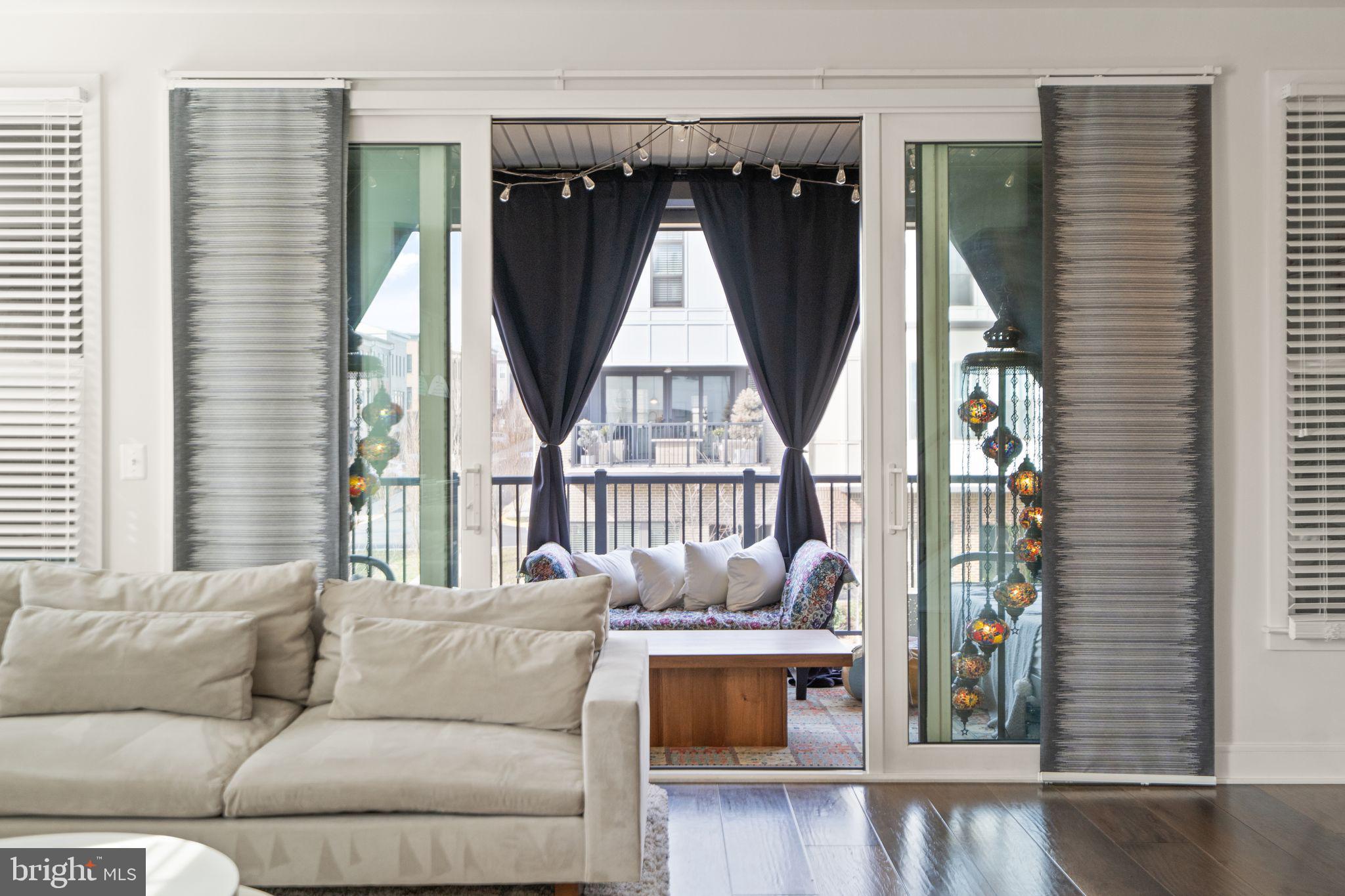 GARDEN DISTRICT AT BRAMBLETON TOWN CENTER - Residential