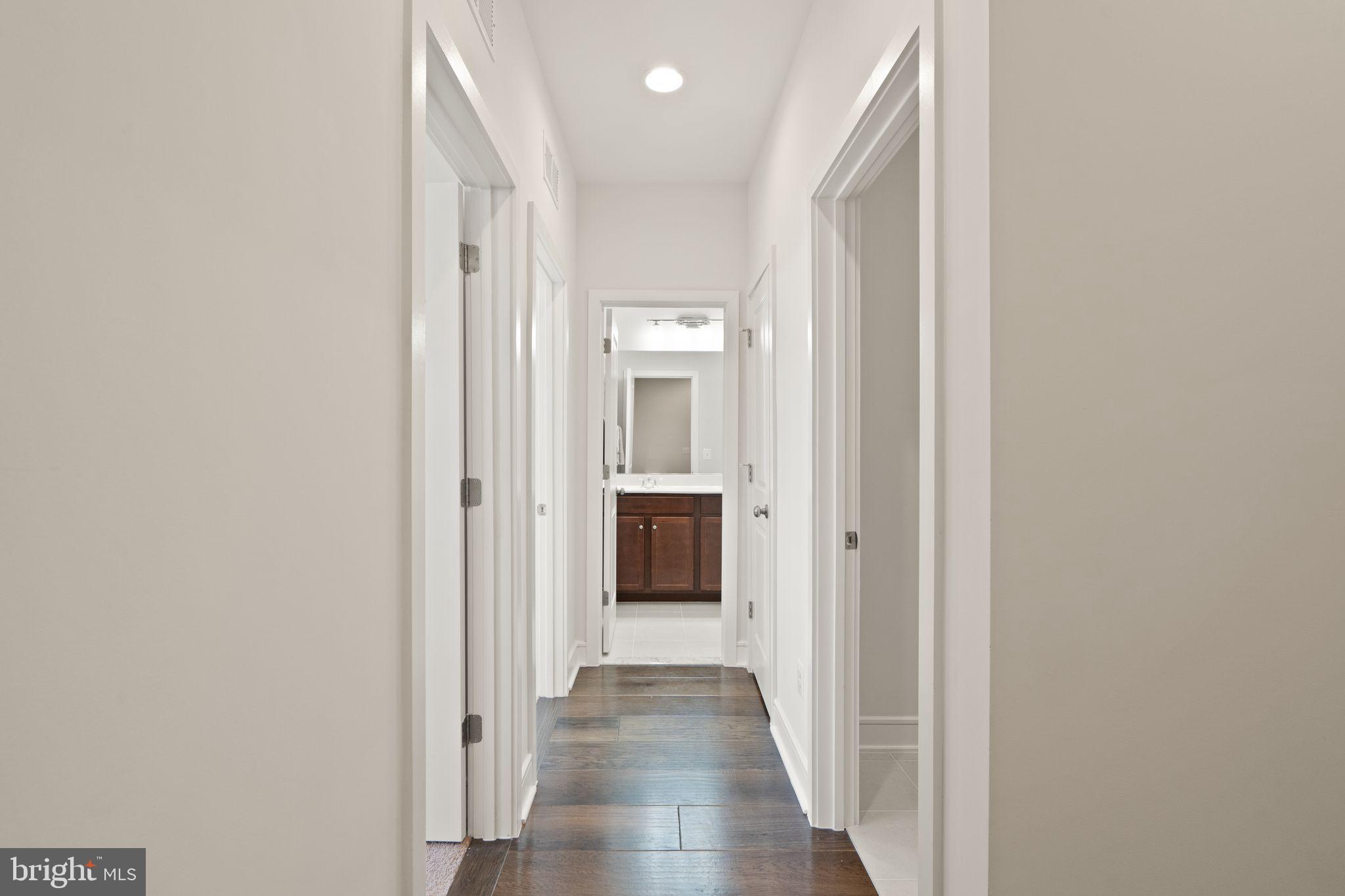 GARDEN DISTRICT AT BRAMBLETON TOWN CENTER - Residential