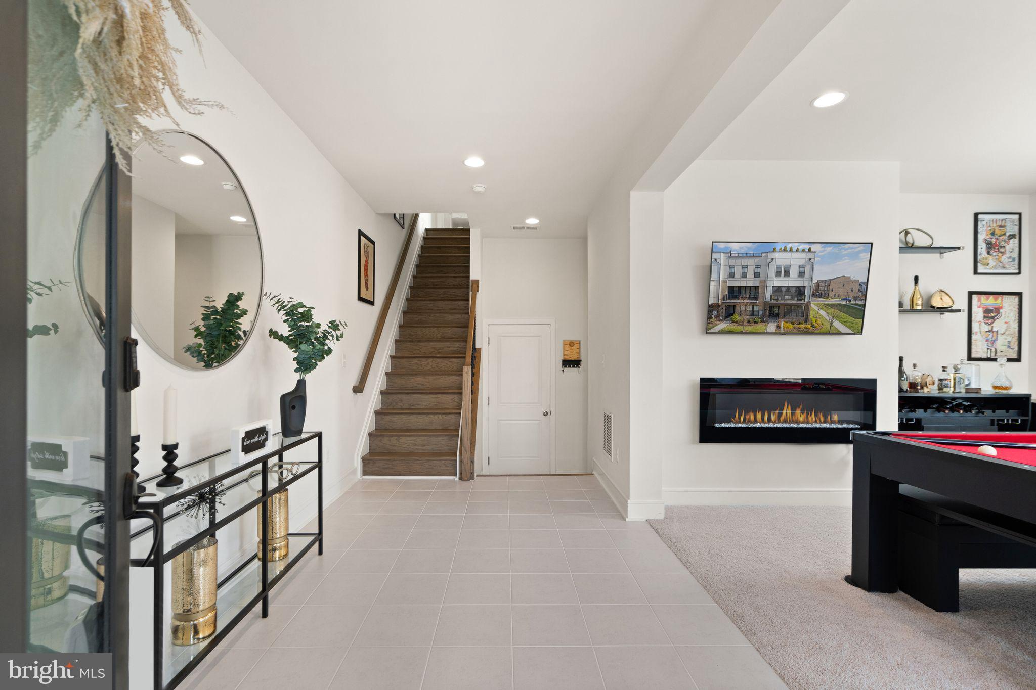 GARDEN DISTRICT AT BRAMBLETON TOWN CENTER - Residential