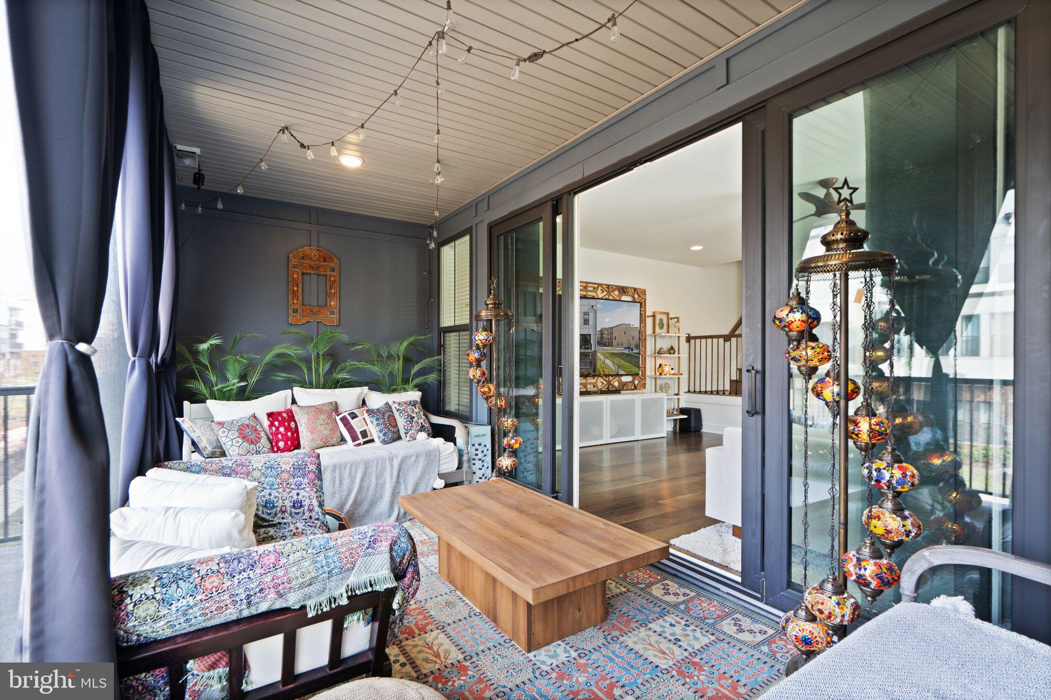 GARDEN DISTRICT AT BRAMBLETON TOWN CENTER - Residential