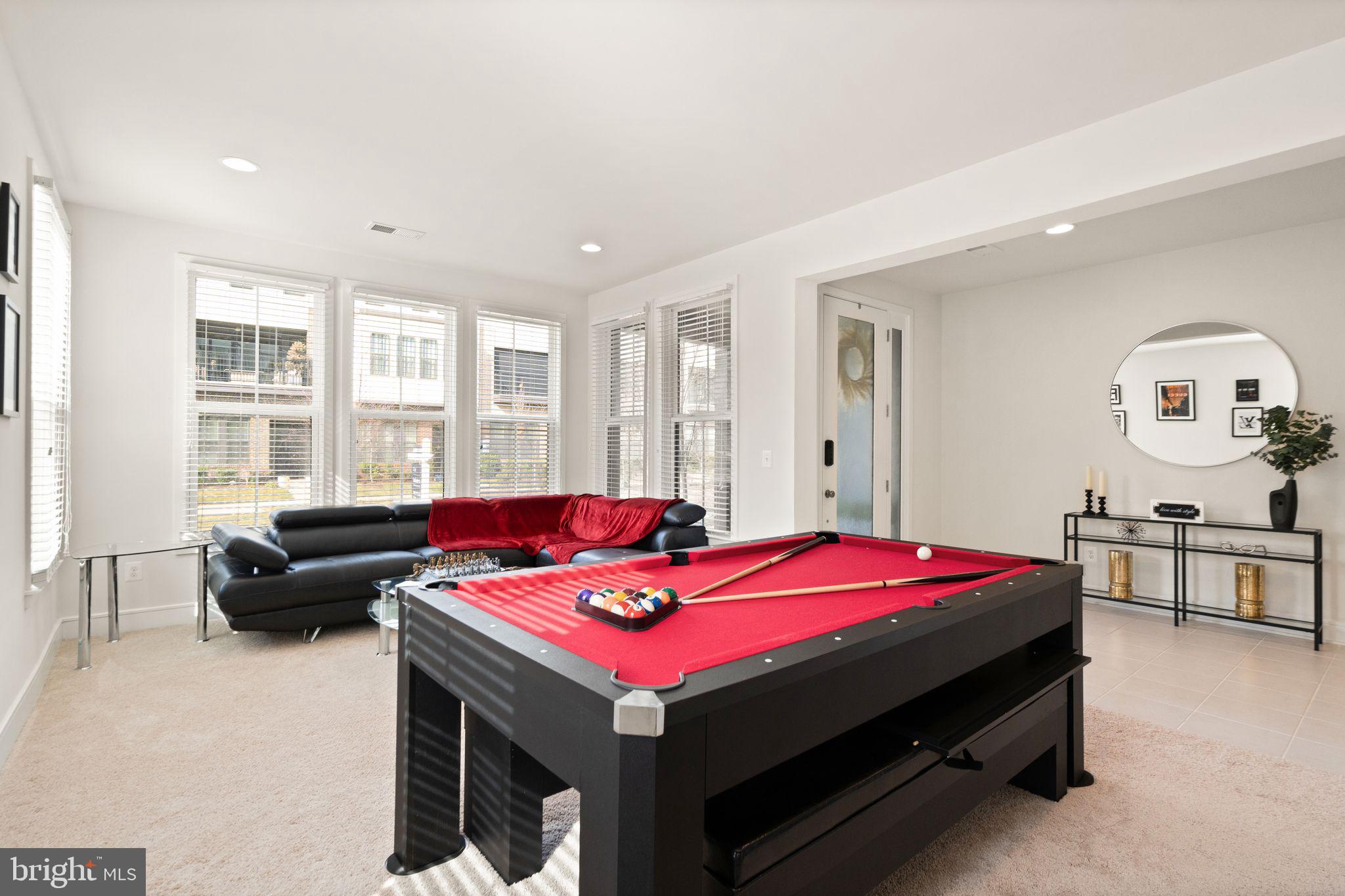 GARDEN DISTRICT AT BRAMBLETON TOWN CENTER - Residential