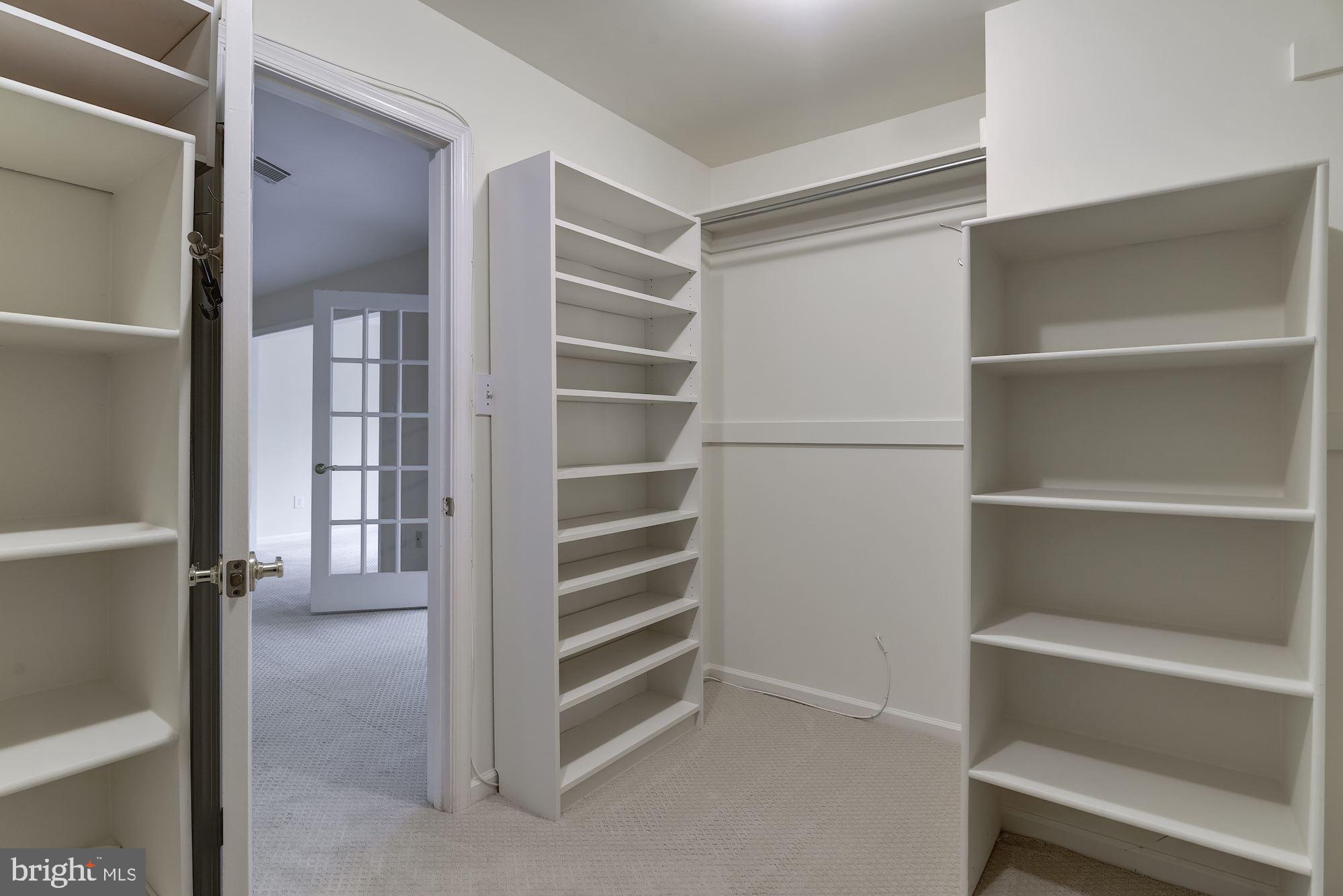 AVENEL - Residential