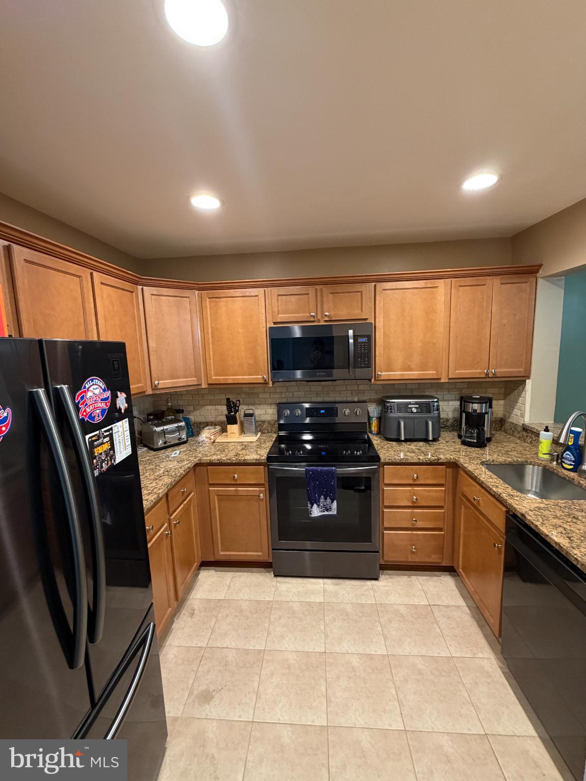 WOODWALK - Residential Lease