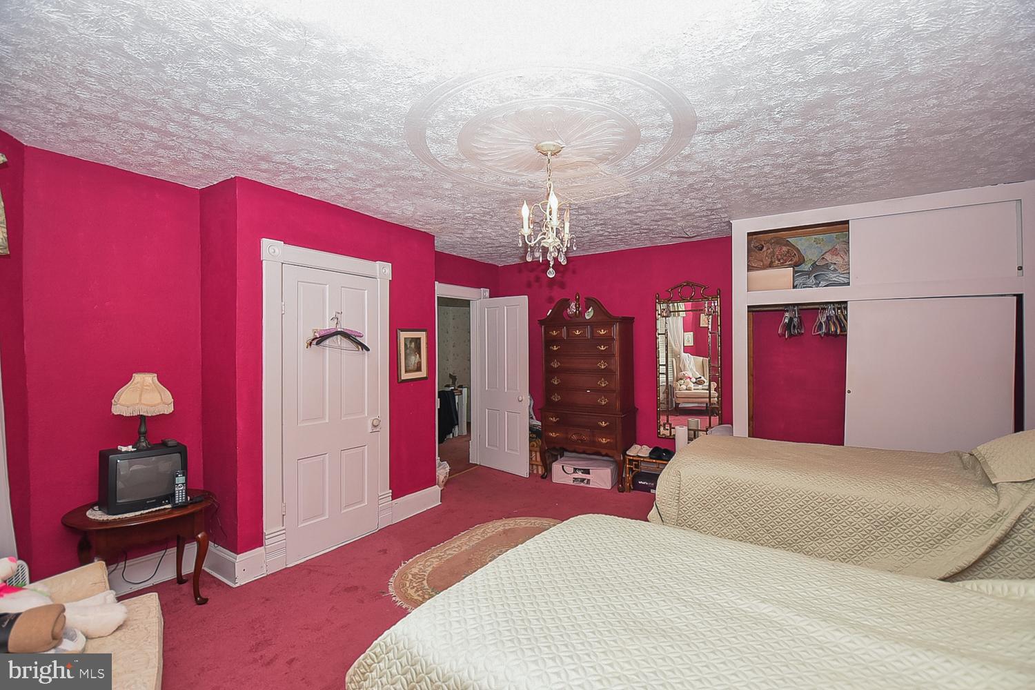 WEST END - Residential