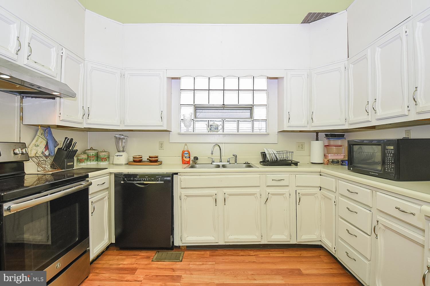 WEST END - Residential