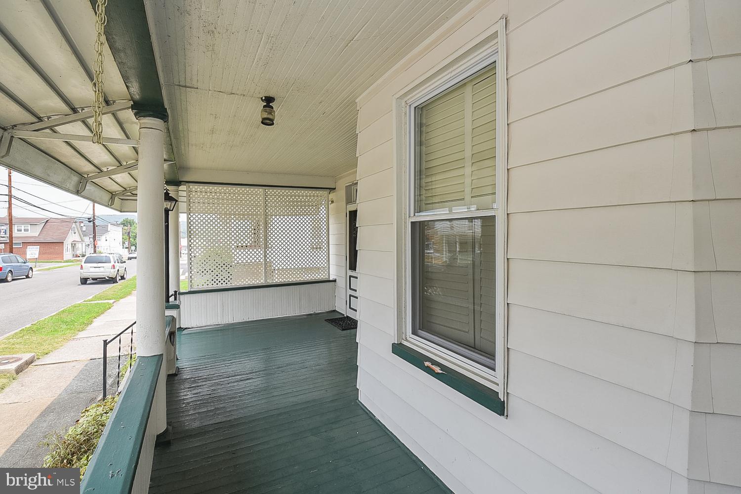 WEST END - Residential