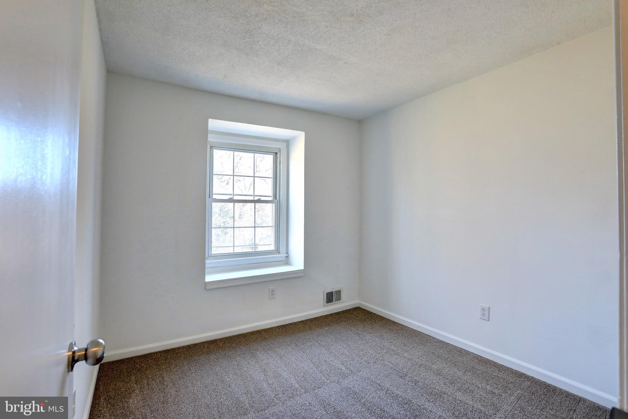 OLD MILL COMMUNITY - Residential