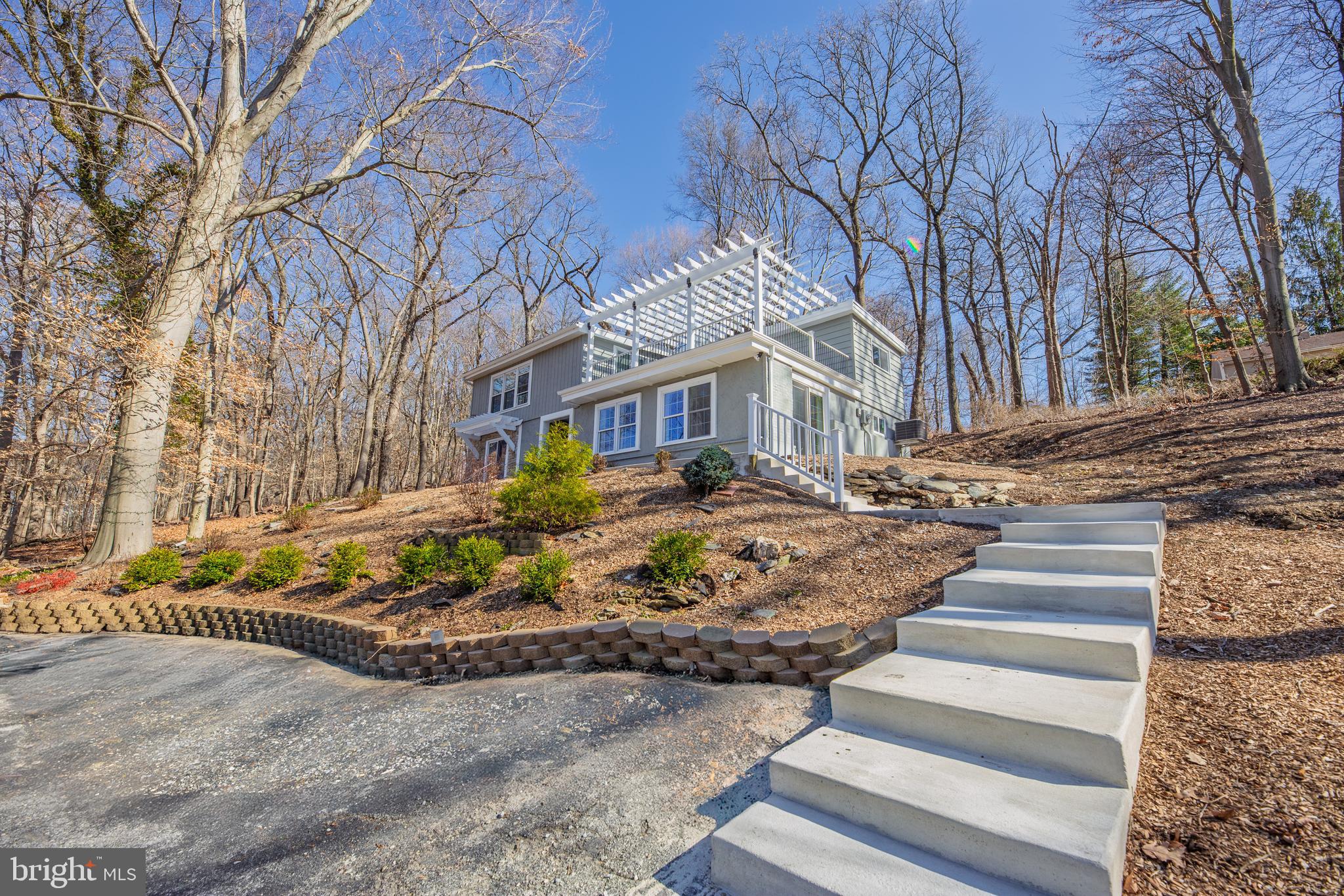 422 SPACKMAN LANE