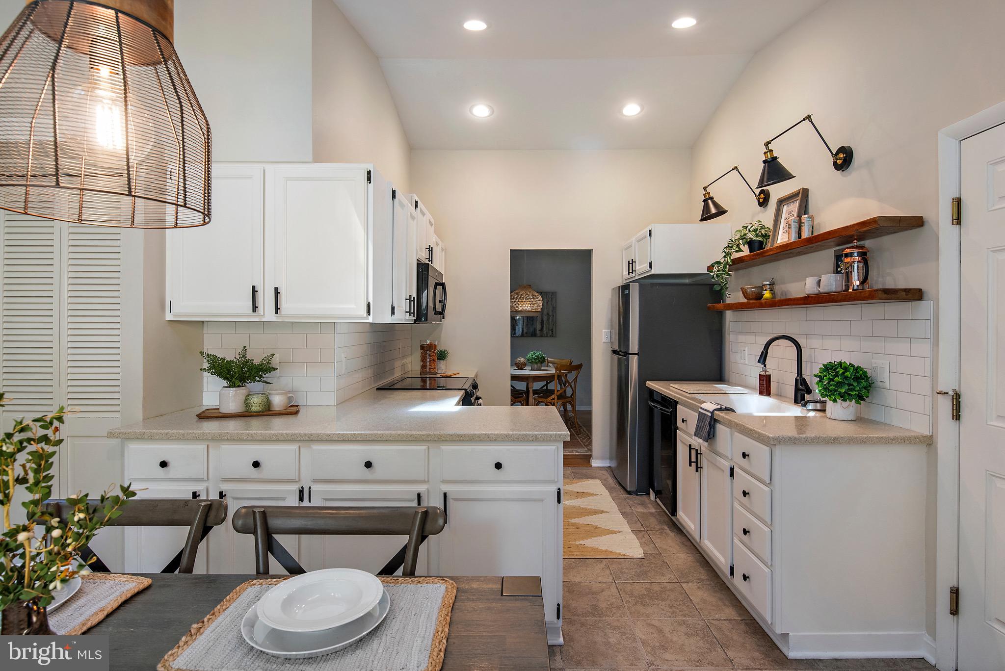 KENSINGTON - Residential