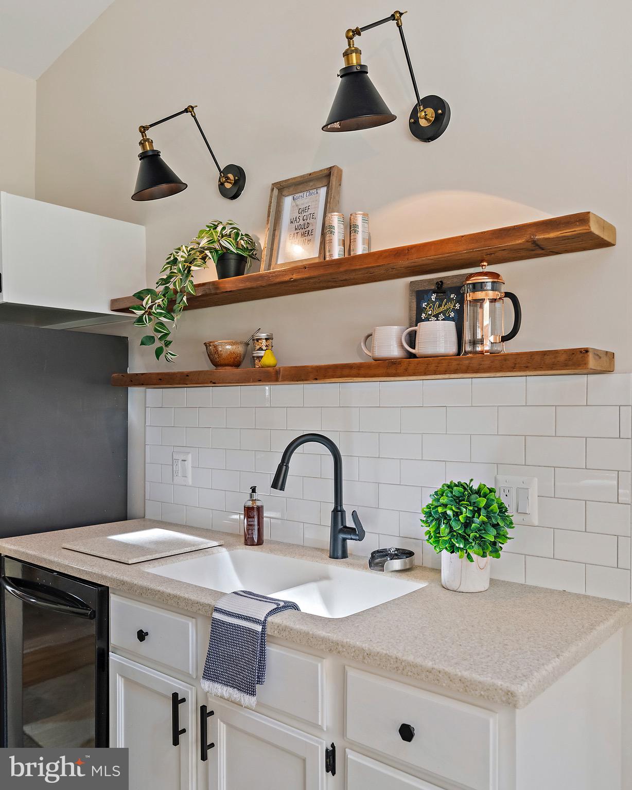 KENSINGTON - Residential