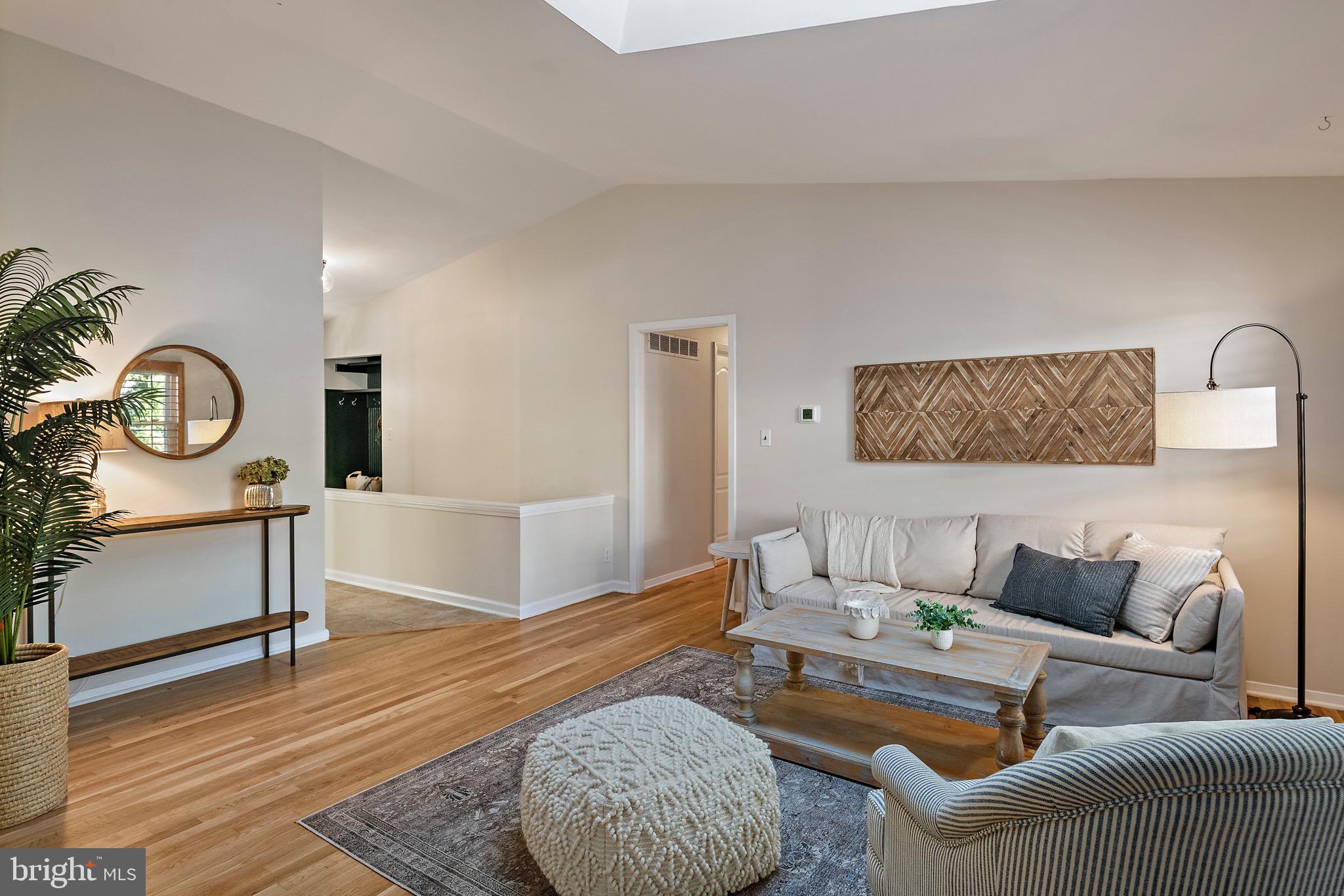 KENSINGTON - Residential