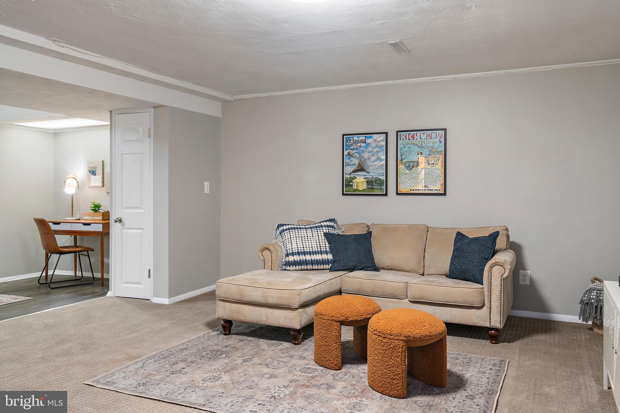 KENSINGTON - Residential