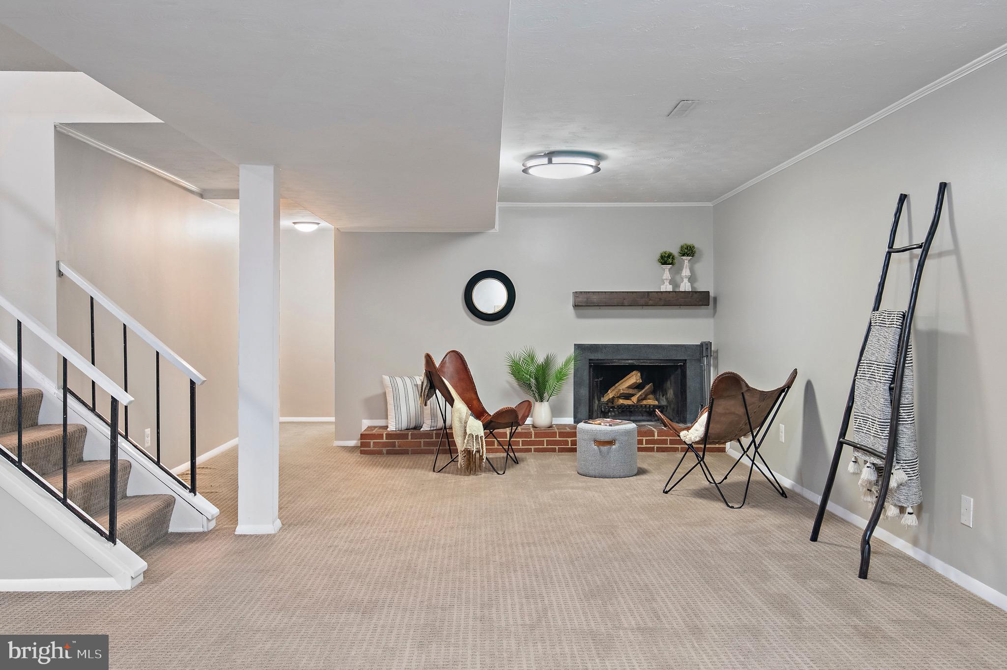 KENSINGTON - Residential