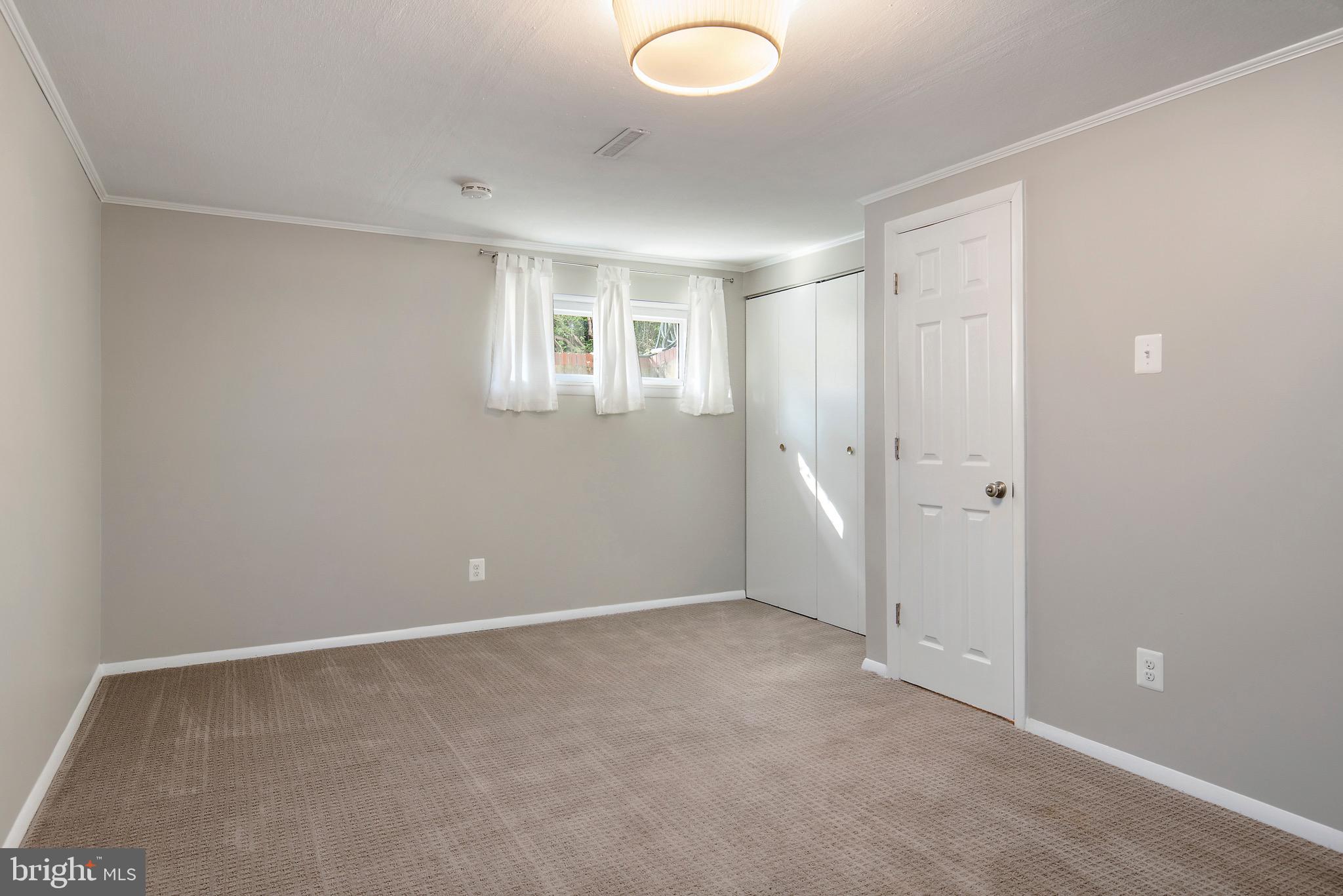 KENSINGTON - Residential