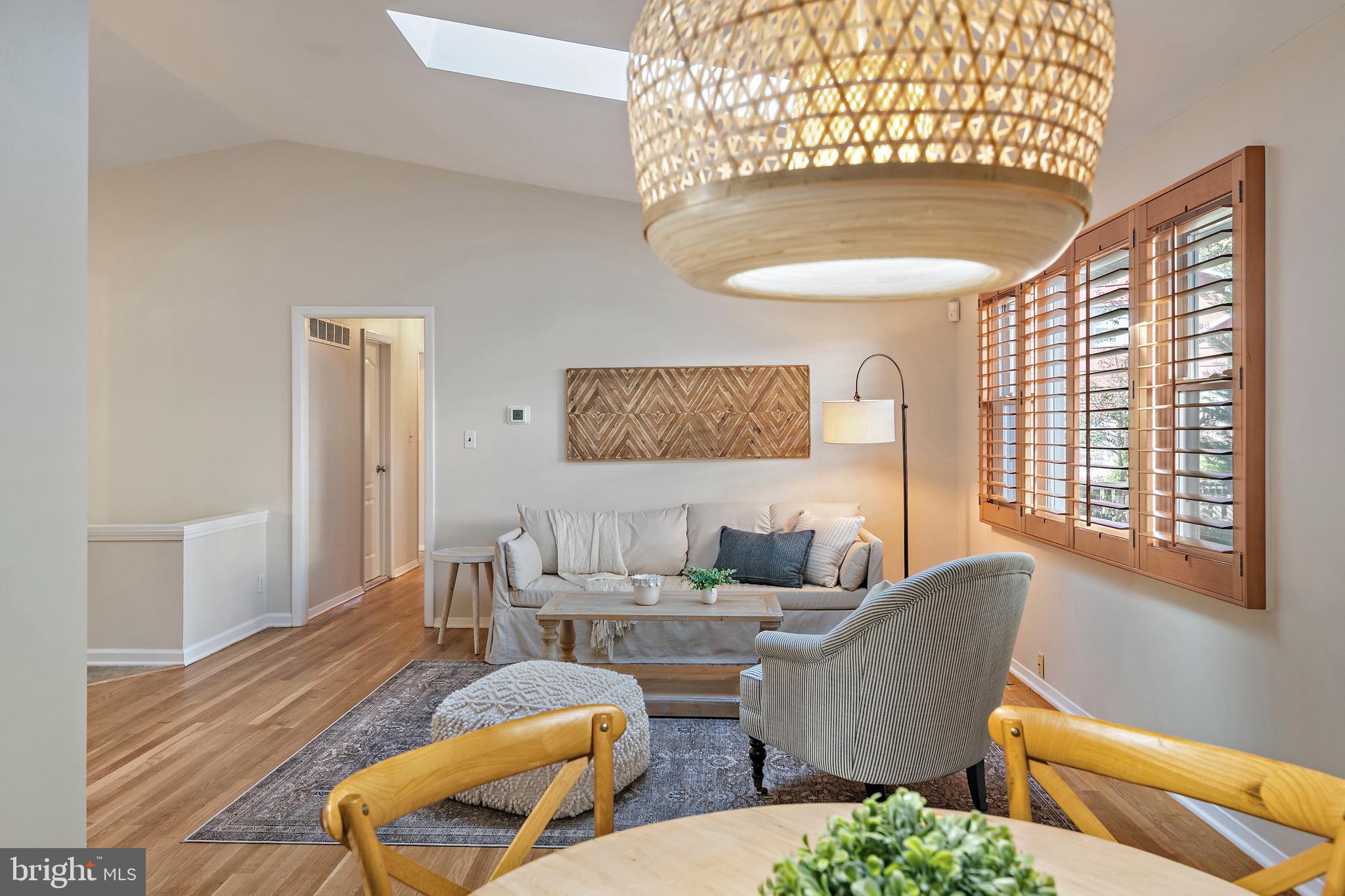 KENSINGTON - Residential