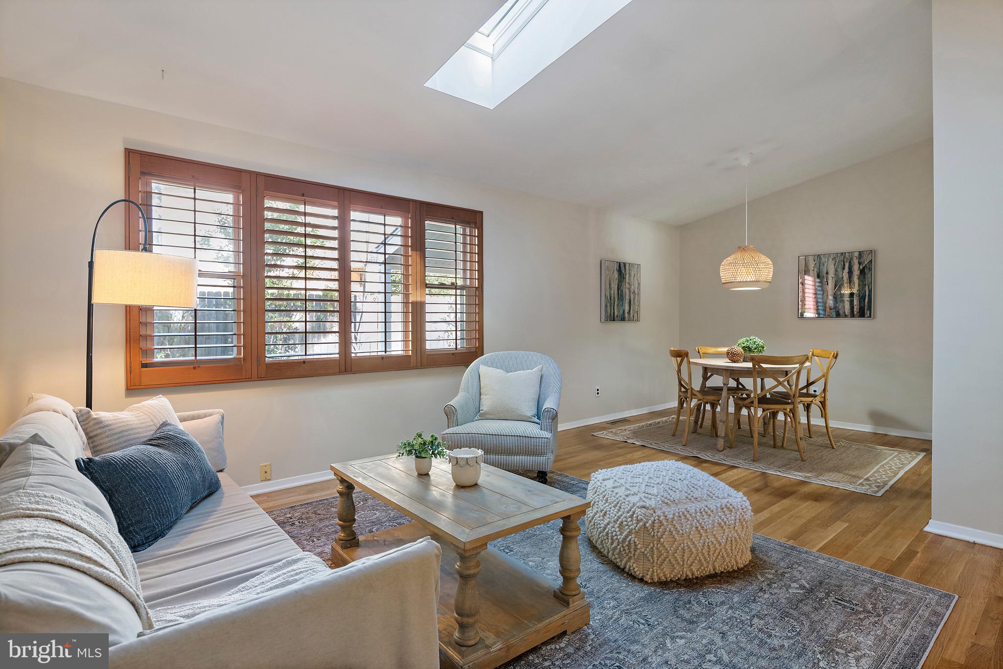 KENSINGTON - Residential