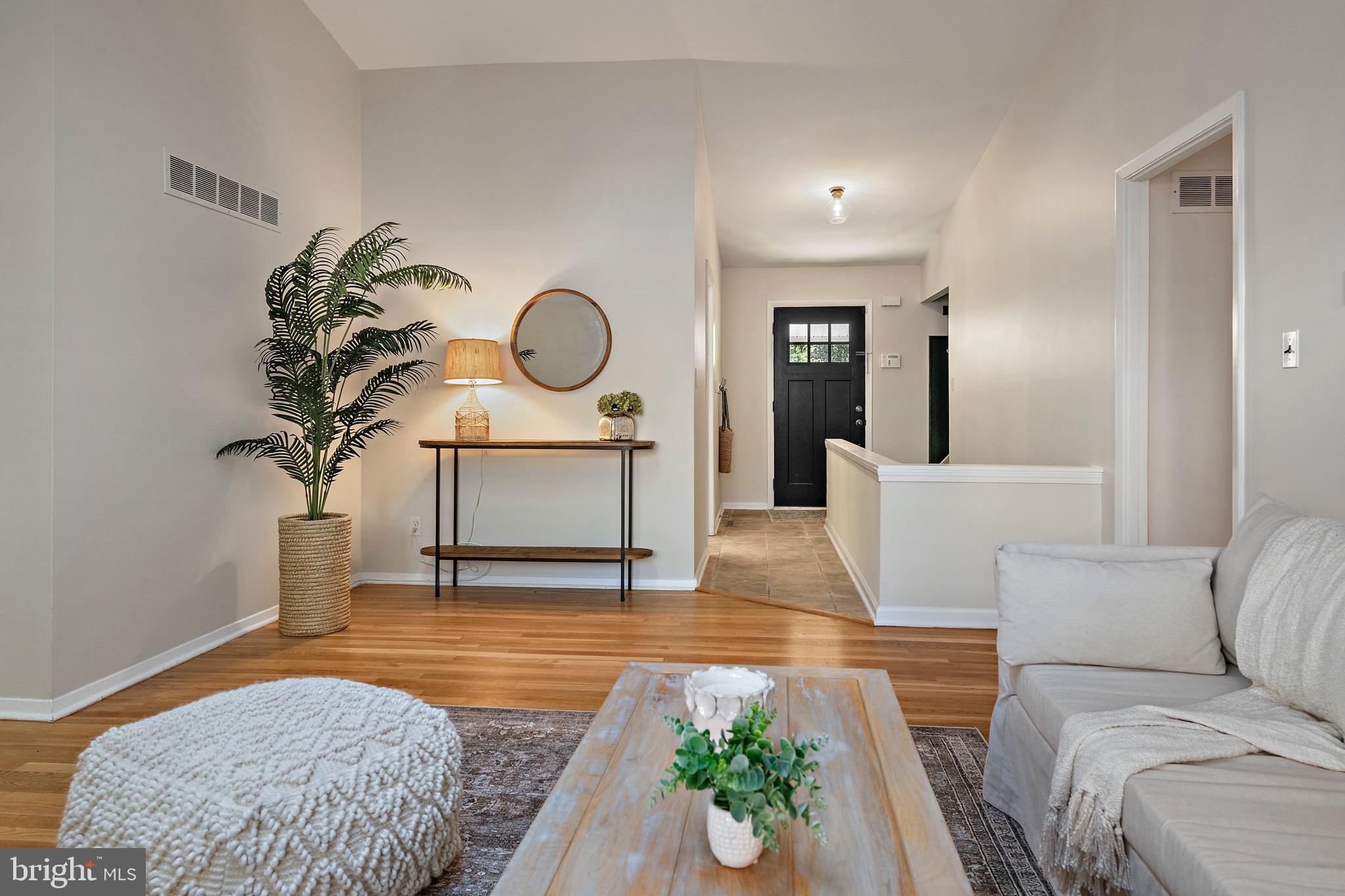 KENSINGTON - Residential