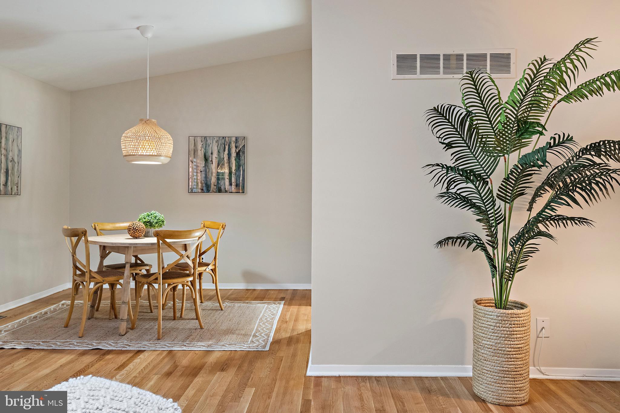 KENSINGTON - Residential