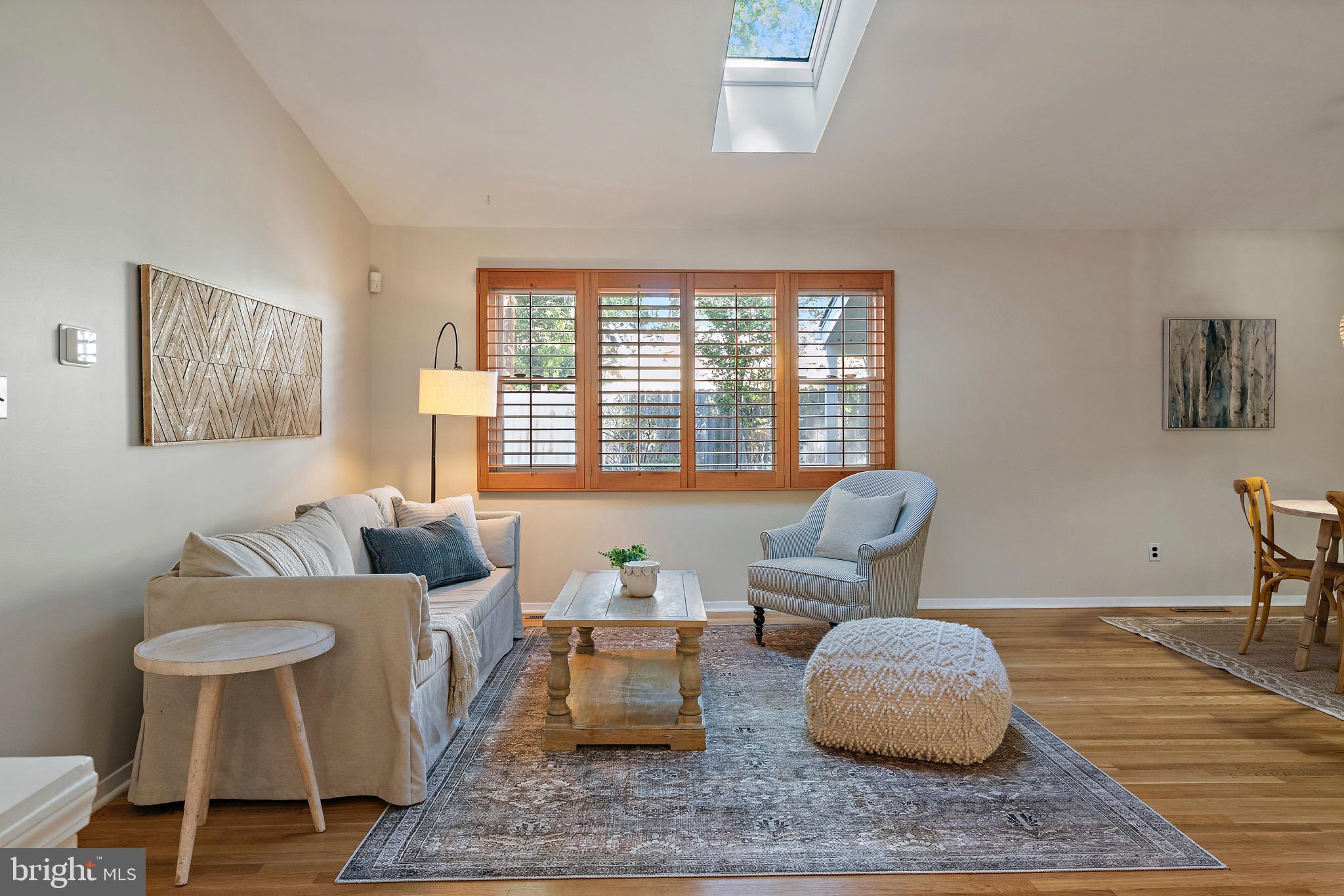 KENSINGTON - Residential