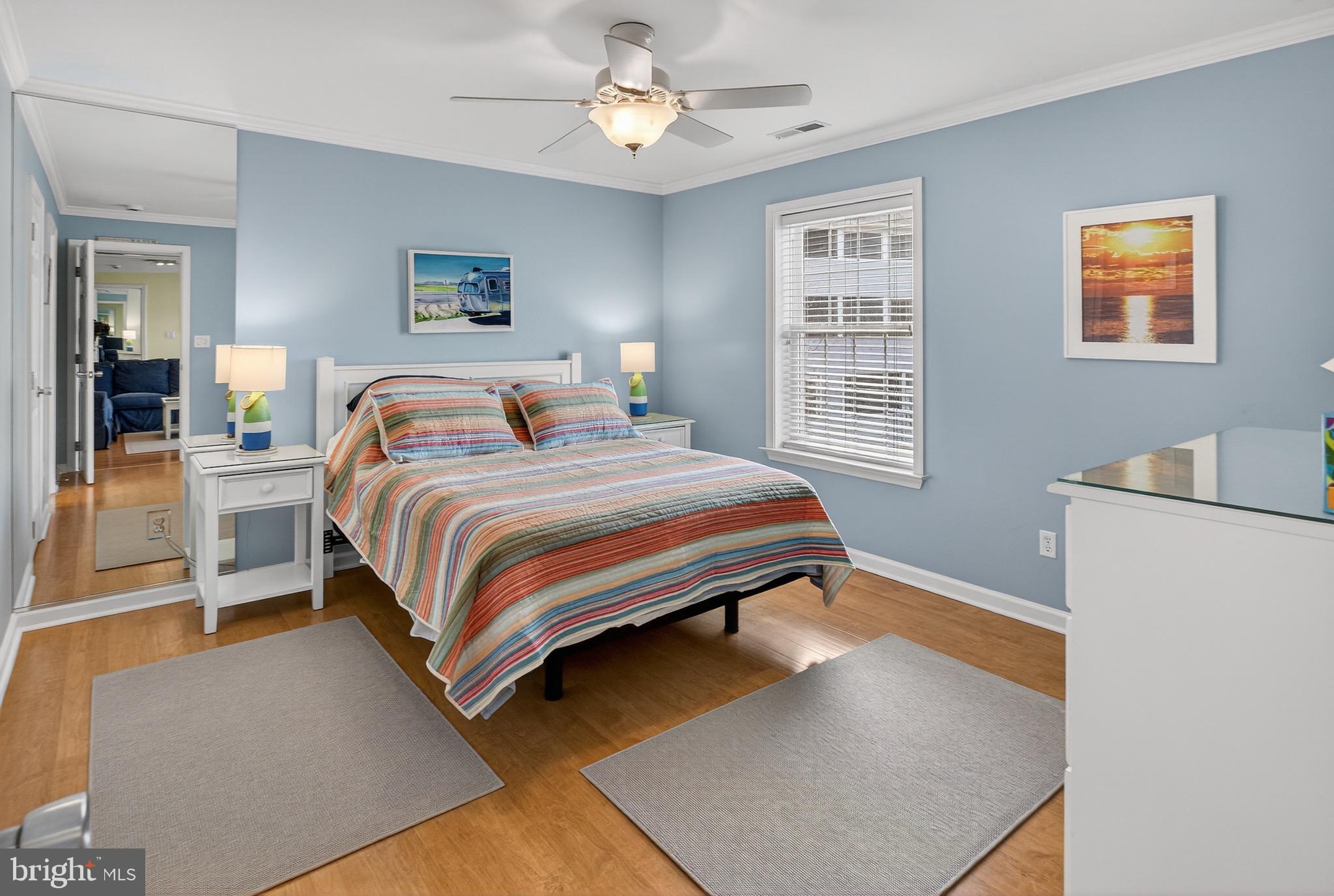 SANIBEL VILLAGE - Residential