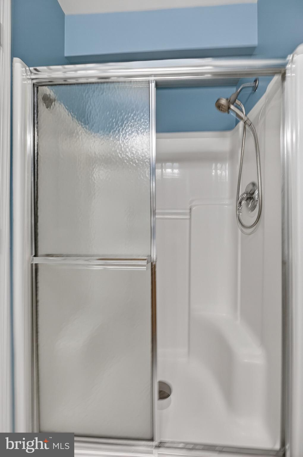 SANIBEL VILLAGE - Residential