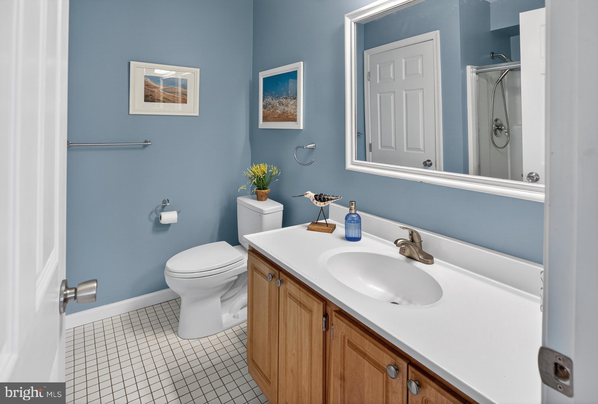 SANIBEL VILLAGE - Residential