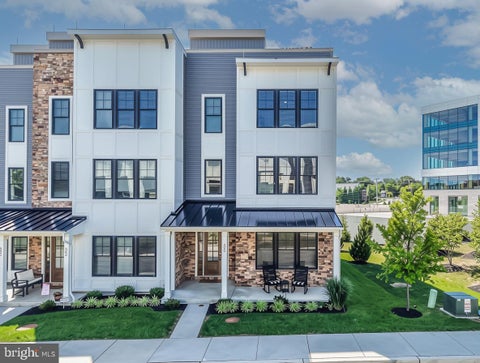 Townhouse For Rent - 300 Squire Drive<br/> Delaware County, NEWTOWN SQUARE, PA 19073