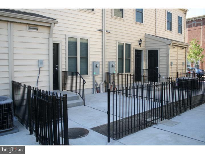 HAWTHORNE - Residential Lease