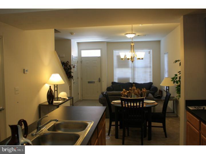HAWTHORNE - Residential Lease