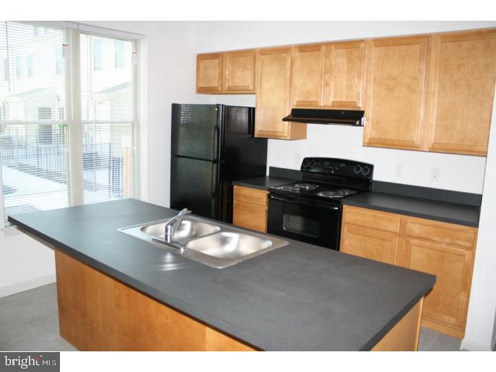 HAWTHORNE - Residential Lease