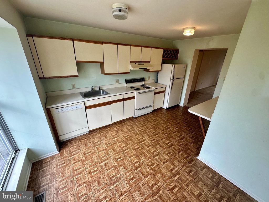 Photo of 138 Cedar Court, NORRISTOWN, PA 19401 (MLS # PAMC2160296)