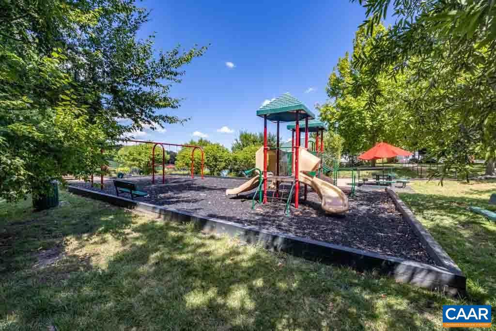 SPRING CREEK - Residential