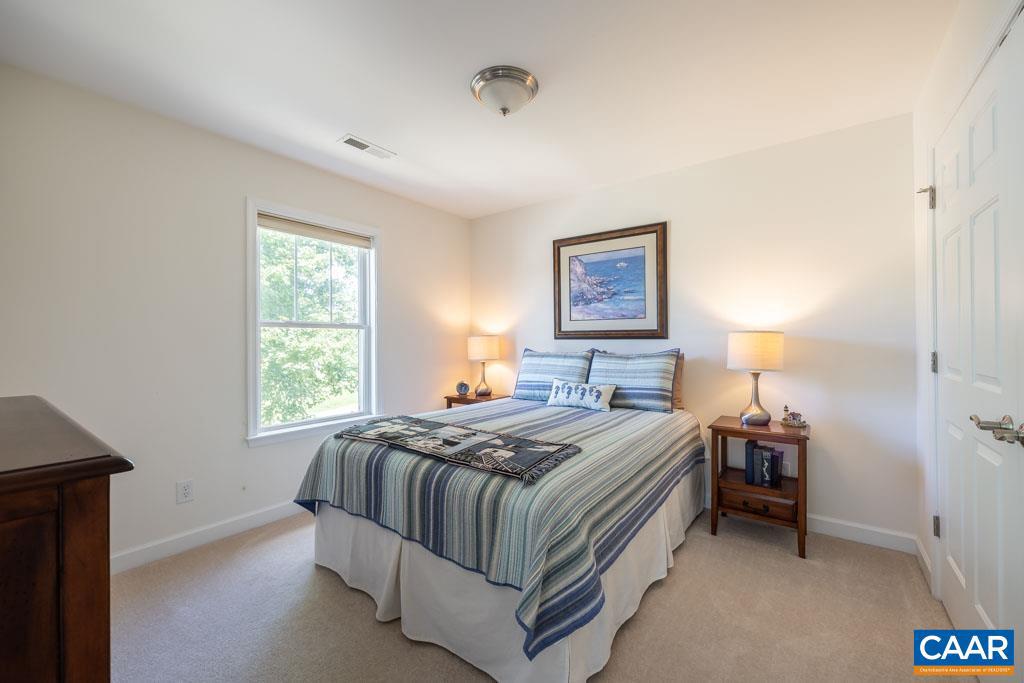 SPRING CREEK - Residential