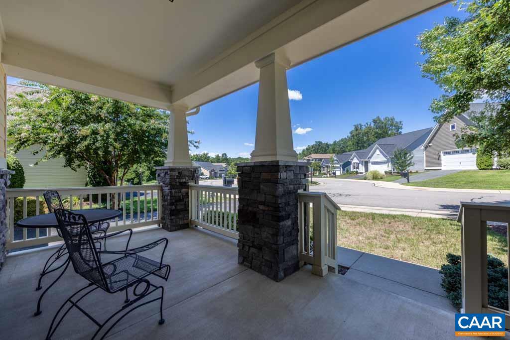 SPRING CREEK - Residential