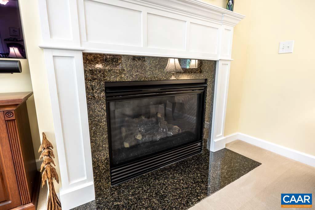 SPRING CREEK - Residential