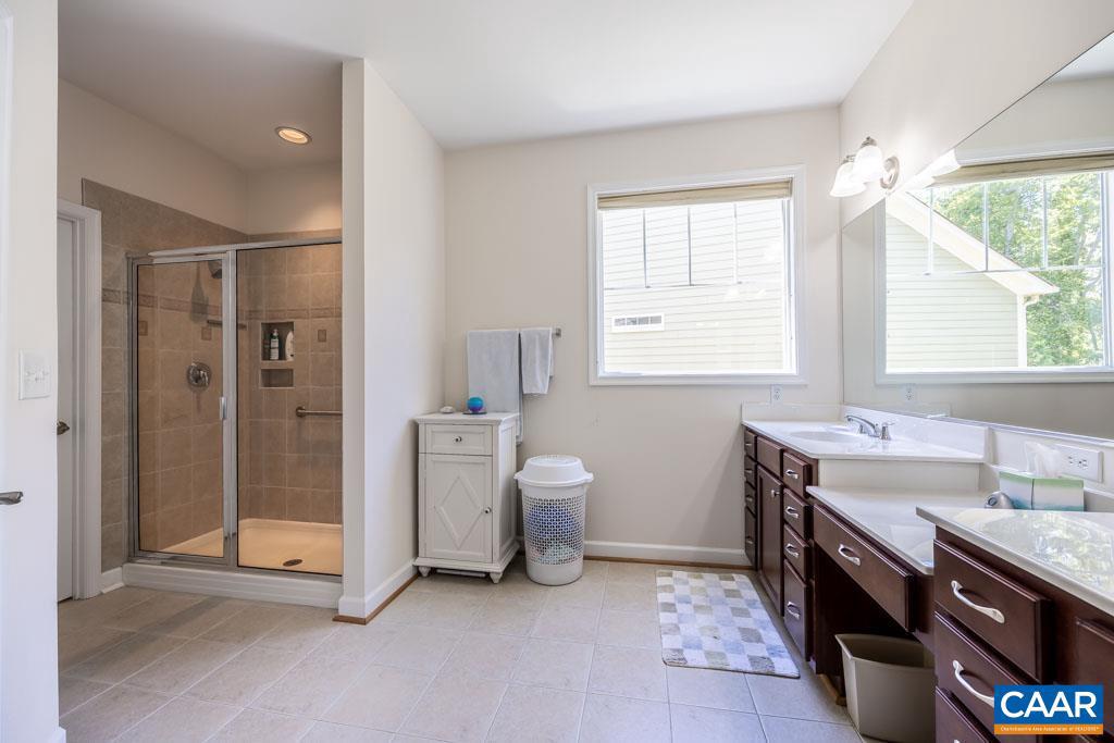 SPRING CREEK - Residential