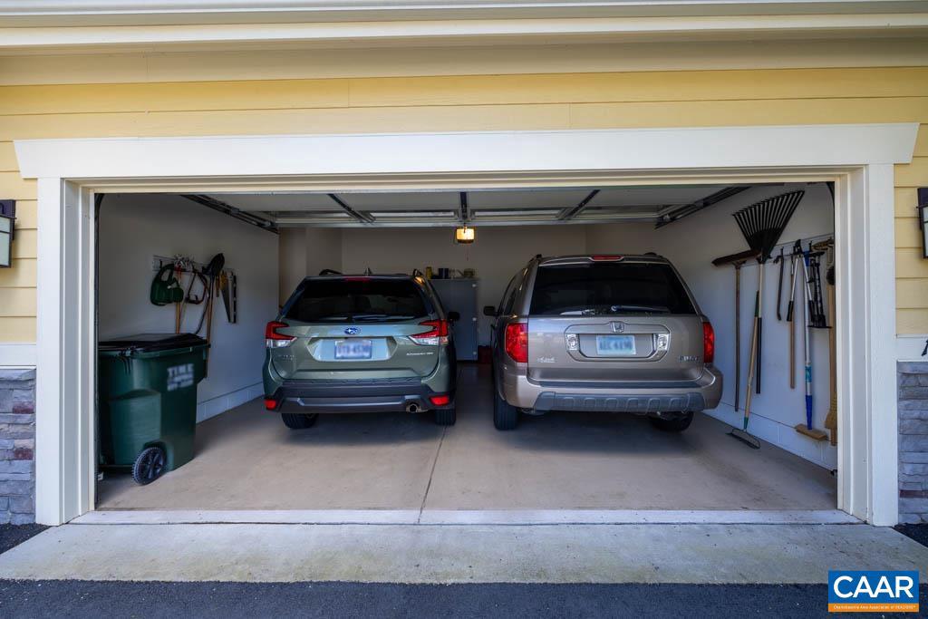 SPRING CREEK - Residential