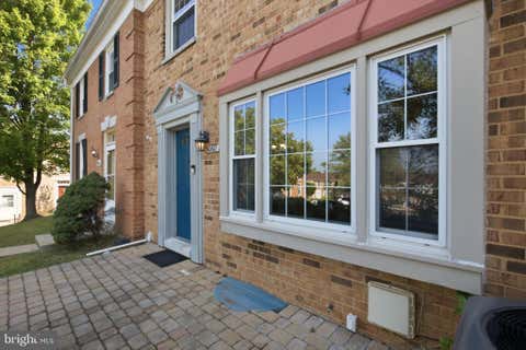 Condo For Sale - 9060 Moonshine Hollow Holw #B<br/> Howard County, LAUREL, MD 20723