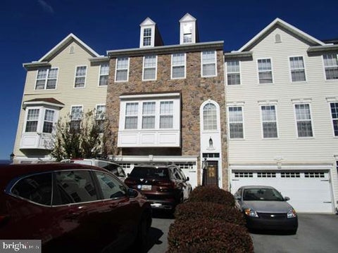 Townhouse For Sale - 10314 Lantern Ln Ln<br/> Washington County, HAGERSTOWN, MD 21740